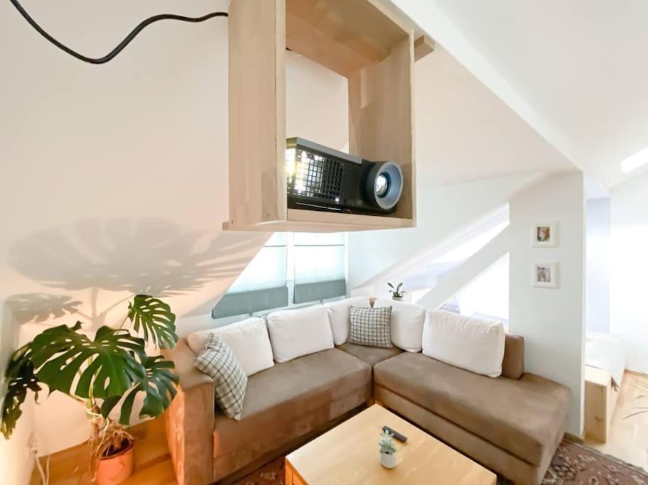 Schoene Ferienwohnung Mit Blick Ueber Stadtwald Leipzig Exterior photo